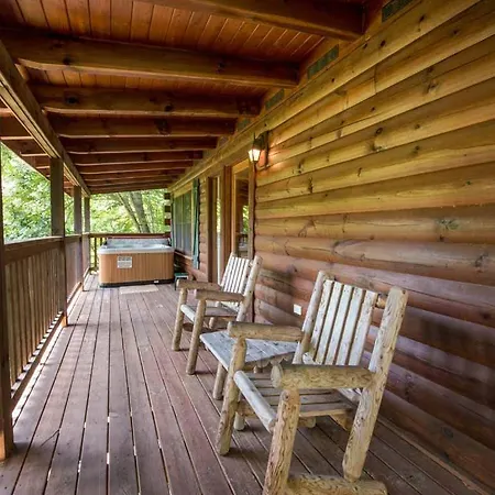 Running Bear Villa Gatlinburg Exterior photo