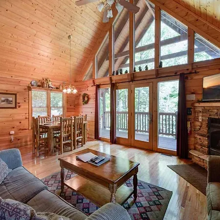 Running Bear Villa Gatlinburg Exterior photo